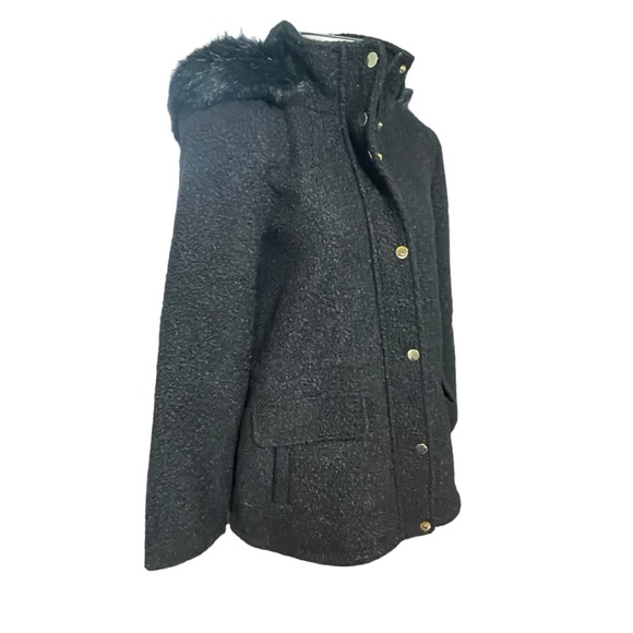 - INTL d.e.t.a.i.l.s Coat with fur Hood Size Small - Picture 5 of 16